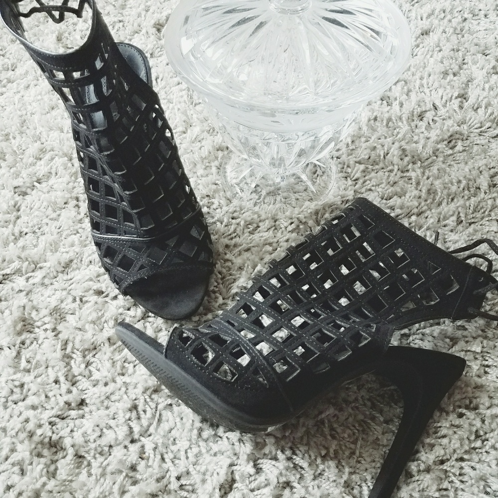 Black suede heels